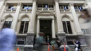 Why did the BCRA Suspend Four Exporters from the Foreign Exchange Market?