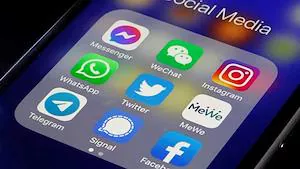Una red social fue multada por términos abusivos en su política de privacidad