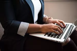 El Banco Central regula las plataformas de factoring para micro, pequeñas y medianas empresas