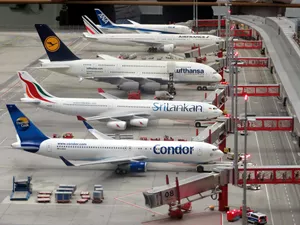 Se aprueba el Reglamento del Contrato Aéreo de Pasajeros y Equipaje