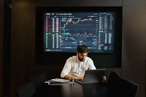 Pagaré con intereses vinculados al valor de un producto