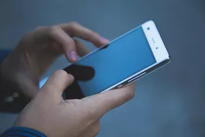 ENACOM refuerza el control de IMEI irregulares