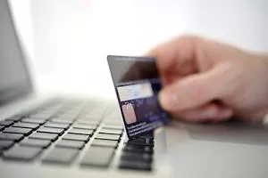 La Unidad de Información Financiera adecuó la normativa dirigida a los organismos de supervisión y control