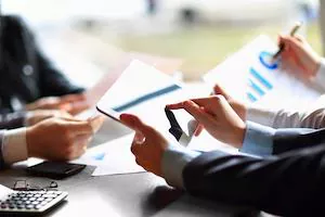 Aportes previsionales de directores de varias sociedades